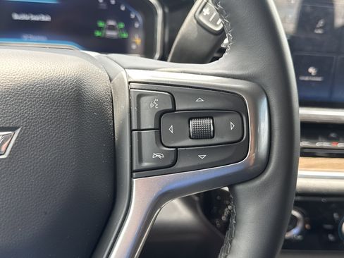 Used 2024 Chevrolet Silverado 1500 LT RWD image 15