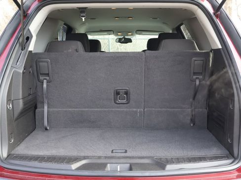 Used 2016 GMC Acadia SLE image 48