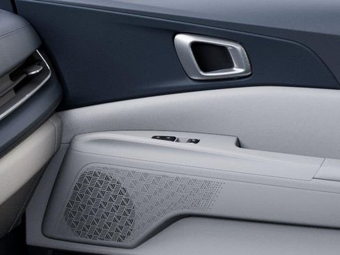 New 2026 Kia Carnival EX FWD image 25