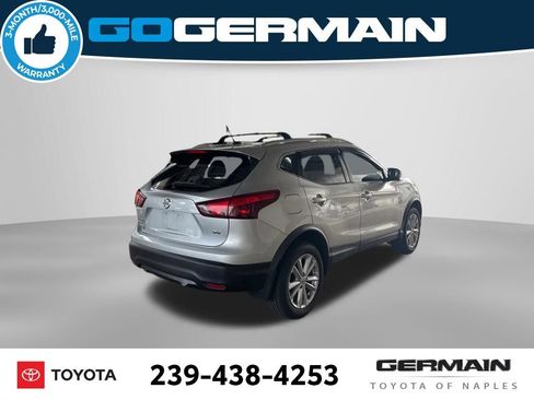 Used 2017 Nissan Rogue Sport SV w/ SV Premium Package FWD image 9