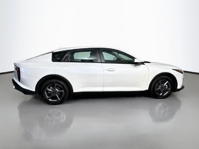 Used 2026 Kia K4 FWD image 11