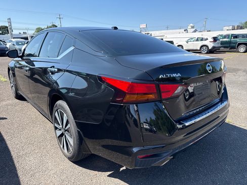 Used 2019 Nissan Altima 2.5 SV AWD/4WD image 4