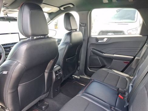 Used 2023 Ford Escape ST-Line w/ Tech Pack #1 FWD image 5