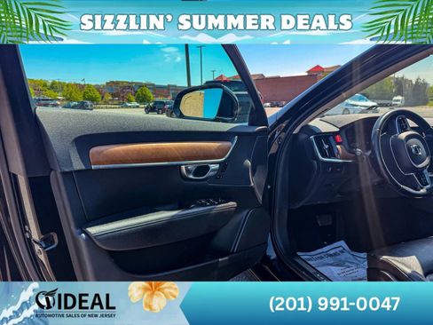 Used 2022 Volvo S90 B6 Momentum AWD/4WD image 17