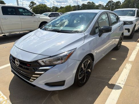 Used 2025 Nissan Versa SR w/ Trunk Package FWD image 1
