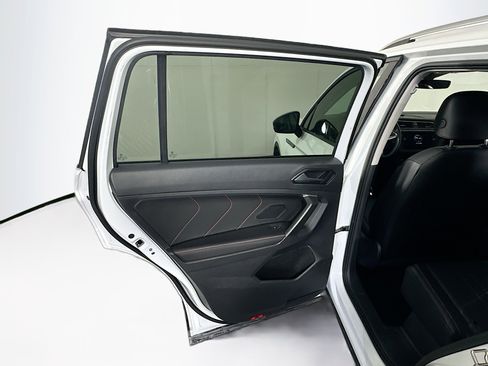 Used 2024 Volkswagen Tiguan Wolfsburg Edition image 24