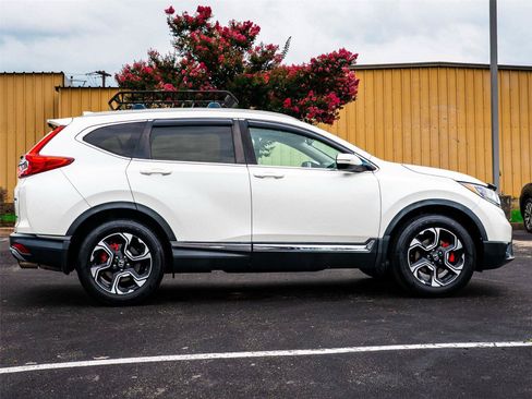 Used 2018 Honda CR-V Touring image 6
