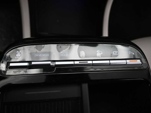 Certified 2025 Hyundai Tucson Limited image 19