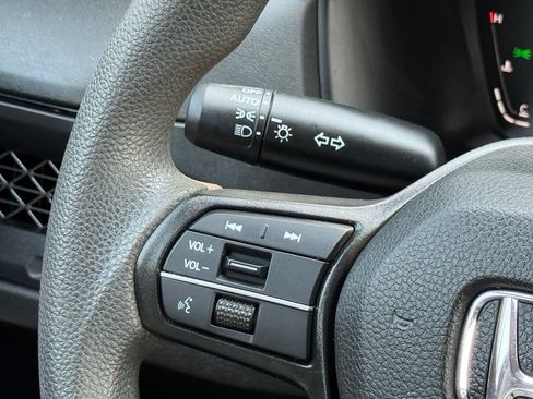 Certified 2023 Honda Accord EX image 21