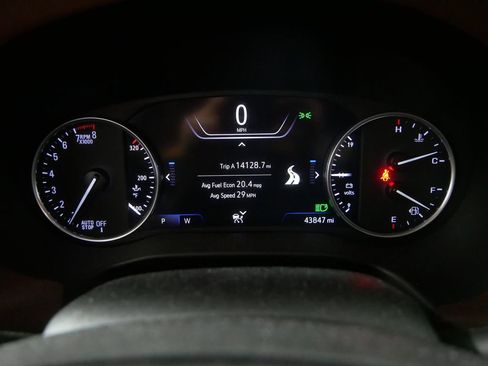 Used 2020 Buick Enclave Avenir w/ Avenir Technology Package image 31