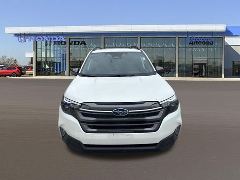 Used 2025 Subaru Forester Premium AWD/4WD image 7