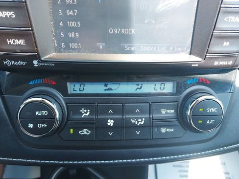 Used 2018 Toyota RAV4 XLE w/ Plus Extra Value Package AWD/4WD image 24