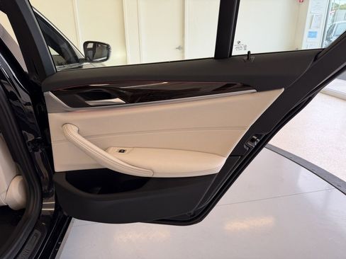 Used 2023 BMW 540i xDrive w/ Convenience Package image 54