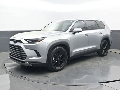 Used 2024 Toyota Grand Highlander Platinum image 26