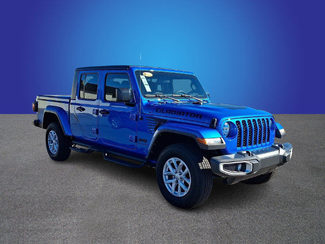 Used 2023 Jeep Gladiator Sport AWD/4WD image 3