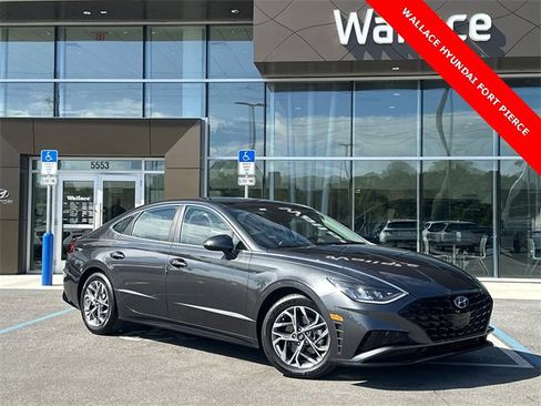 Used 2023 Hyundai Sonata SEL w/ Preferred Accessory Package image 1