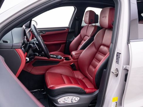 Used 2023 Porsche Macan GTS AWD/4WD image 15