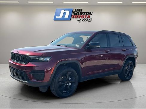 Used 2023 Jeep Grand Cherokee Altitude AWD/4WD image 1