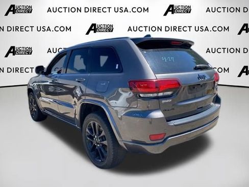 Used 2021 Jeep Grand Cherokee Laredo X AWD/4WD image 12