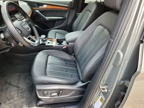 Used 2023 Audi Q5 2.0T Premium w/ Convenience Package AWD/4WD image 11