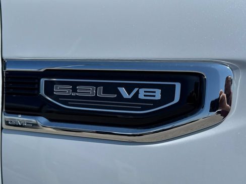 Used 2026 GMC Sierra 1500 SLT w/ SLT Premium Plus Package AWD/4WD image 11