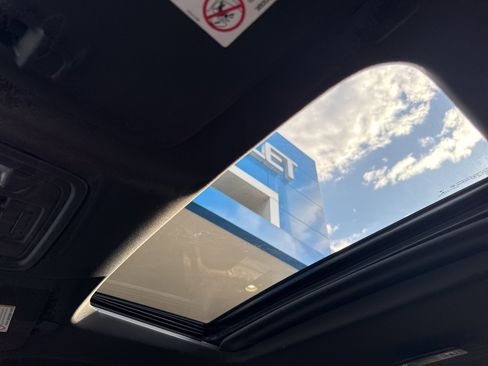 Used 2022 Chevrolet Silverado 3500 High Country image 31