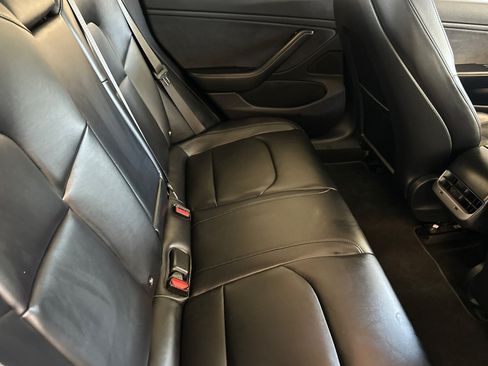 Used 2018 Tesla Model 3 Long Range RWD image 27