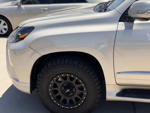 Used 2014 Lexus GX 460 Luxury AWD/4WD image 10