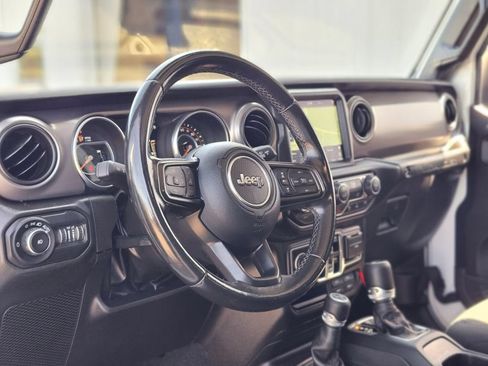 Used 2022 Jeep Wrangler Unlimited Sport AWD/4WD image 16