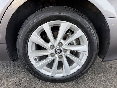 Used 2024 Toyota Camry LE AWD/4WD image 26
