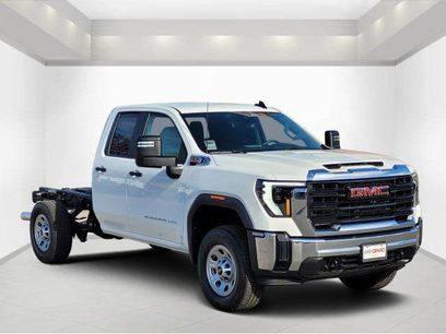 New 2026 GMC Sierra 3500 Pro w/ Convenience Package