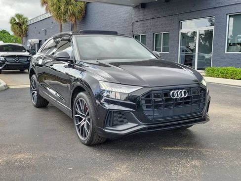 Used 2019 Audi Q8 Prestige AWD/4WD image 3