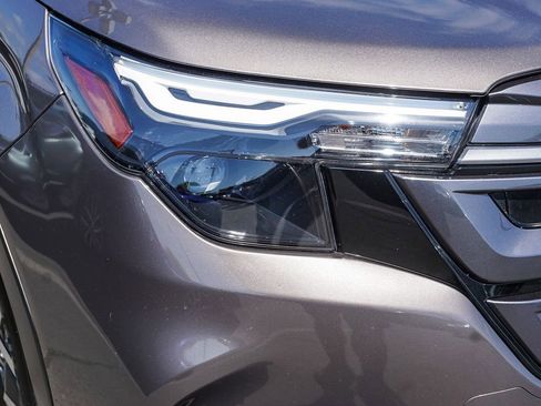 Used 2025 Subaru Forester Premium w/ Convenience Package #1 image 10