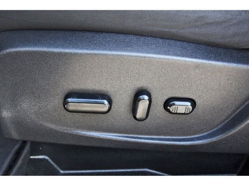 Used 2019 Ford Escape SE FWD image 31