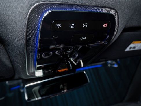 Certified 2025 Mercedes-Benz CLE 300 4MATIC Coupe image 19