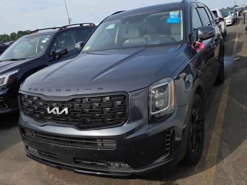 Used 2022 Kia Telluride SX w/ SX Prestige Package AWD/4WD image 5