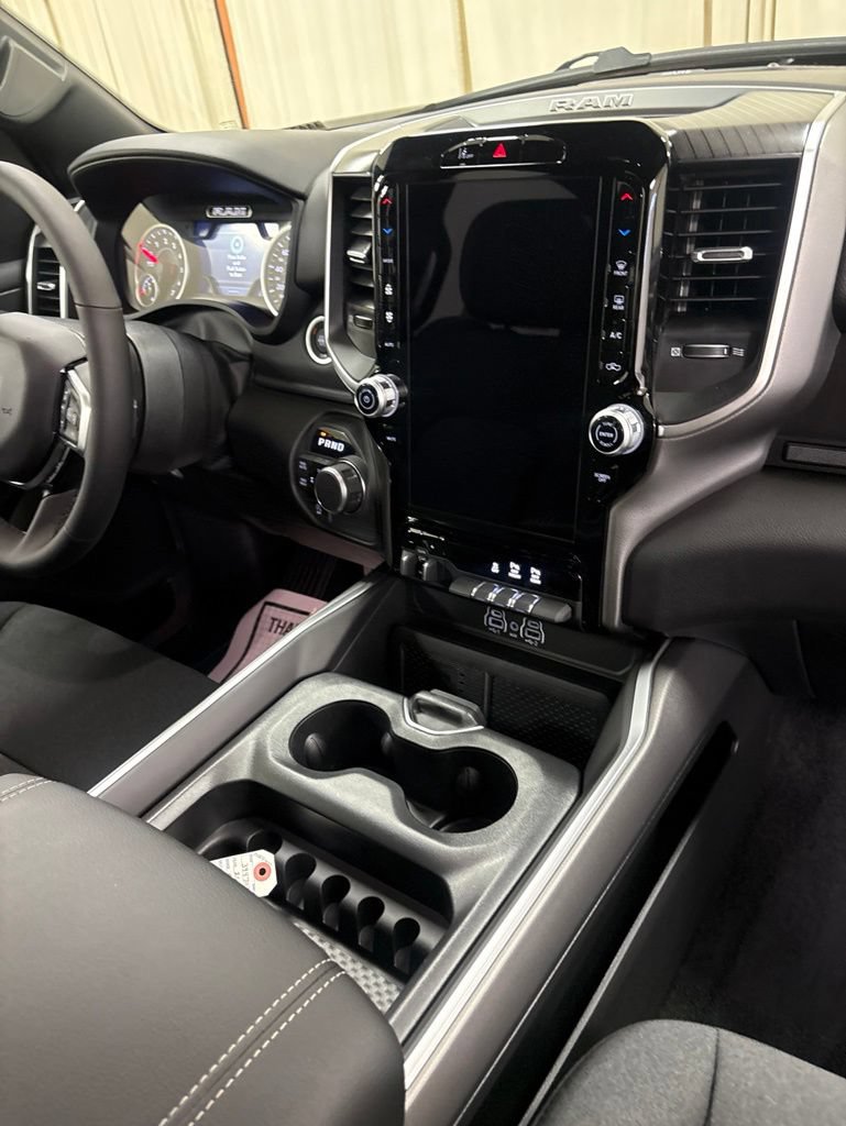 New 2026 RAM 1500 Big Horn AWD/4WD image 25