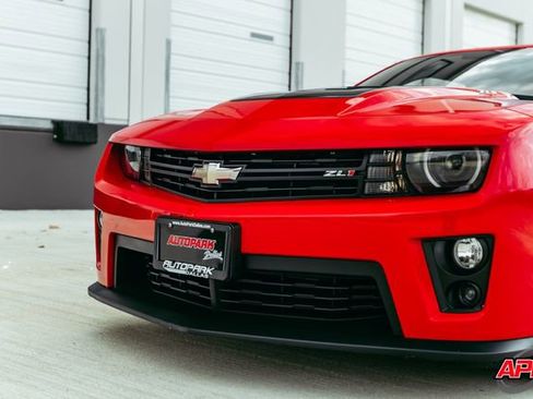 Used 2015 Chevrolet Camaro ZL1 image 21