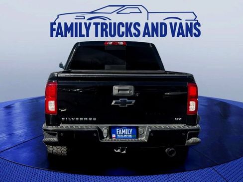 Used 2018 Chevrolet Silverado 1500 LTZ Z71 w/ LTZ Plus Package image 4