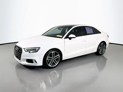 Used 2018 Audi A3 2.0T Premium FWD image 3