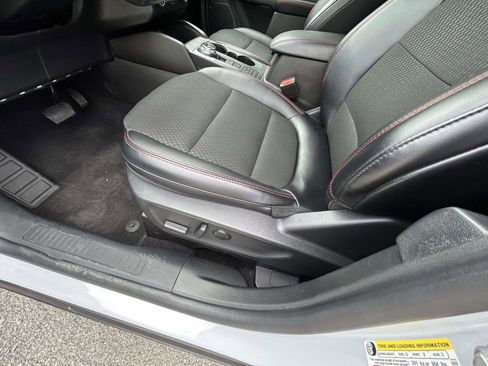 Used 2025 Ford Escape ST-Line FWD image 18