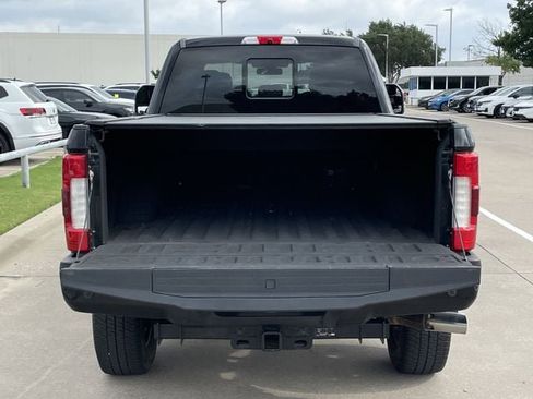 Used 2017 Ford F250 Platinum w/ Platinum Ultimate Package AWD/4WD image 30