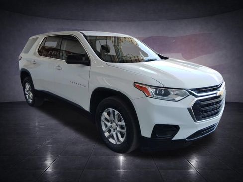 Used 2021 Chevrolet Traverse LS FWD image 7