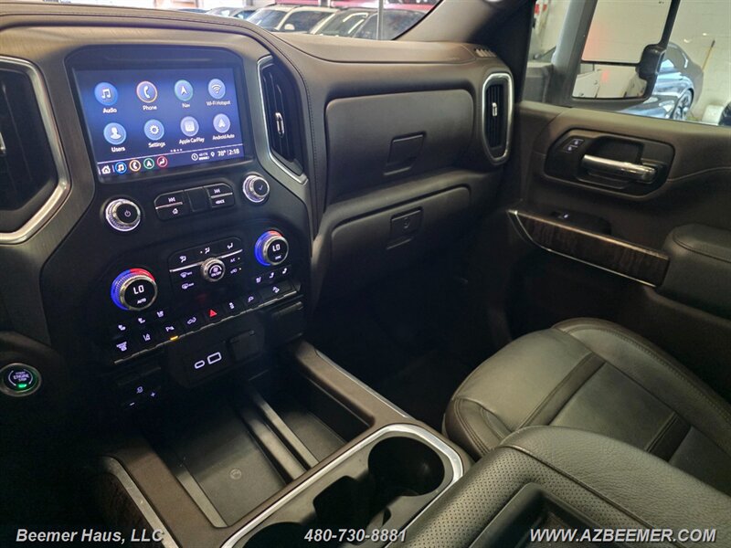 Used 2022 GMC Sierra 2500 Denali w/ Denali Ultimate Package AWD/4WD image 35