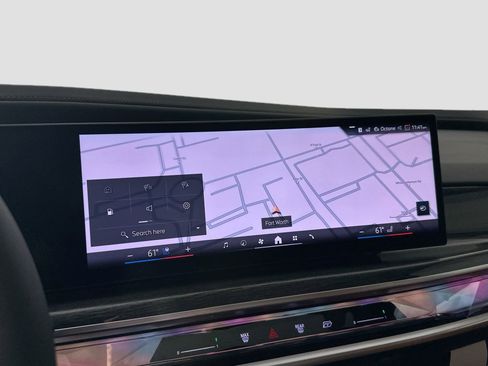 New 2025 BMW 740i xDrive w/ Executive Package image 11