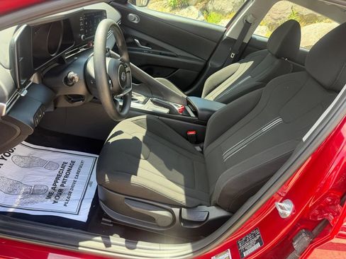 Certified 2023 Hyundai Elantra SEL FWD image 13