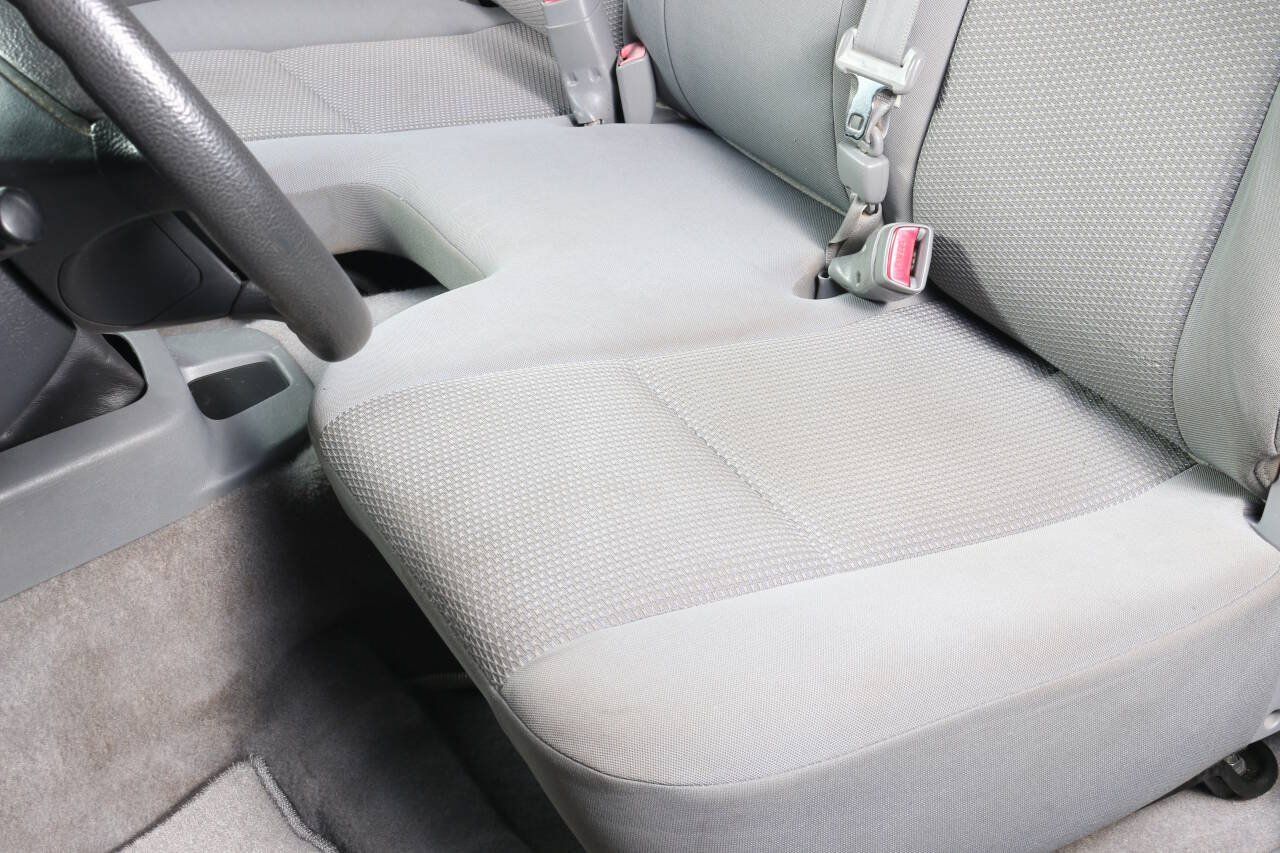 Used 2011 Toyota Tacoma 2WD Regular Cab image 40