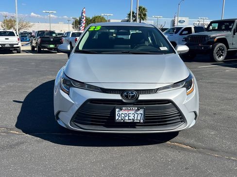 Used 2023 Toyota Corolla LE image 6