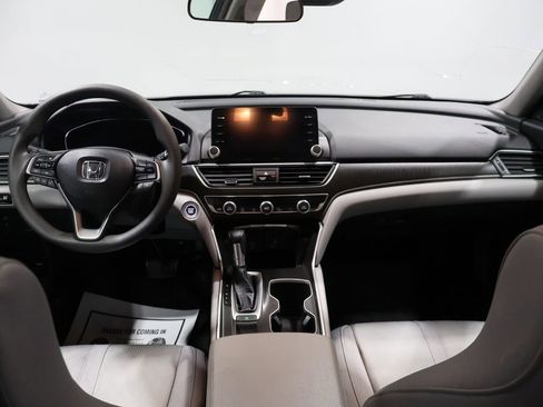 Used 2019 Honda Accord EX image 17