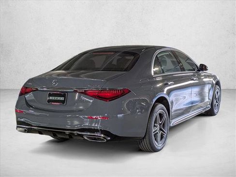 New 2026 Mercedes-Benz S 580 4MATIC Sedan image 2
